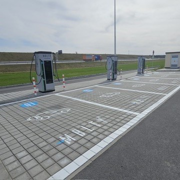 Autohof Lederhose